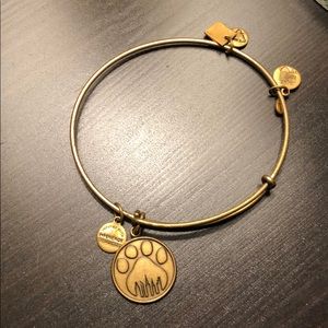 Paw print bangle